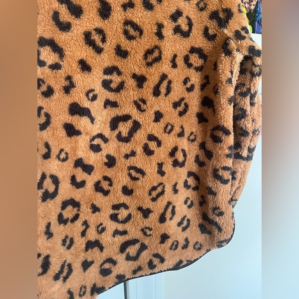 Simply Southern Leopard Animal Print 1/4 Zip Sherpa Pullover, Women’s Sz S - Picture 4 of 9